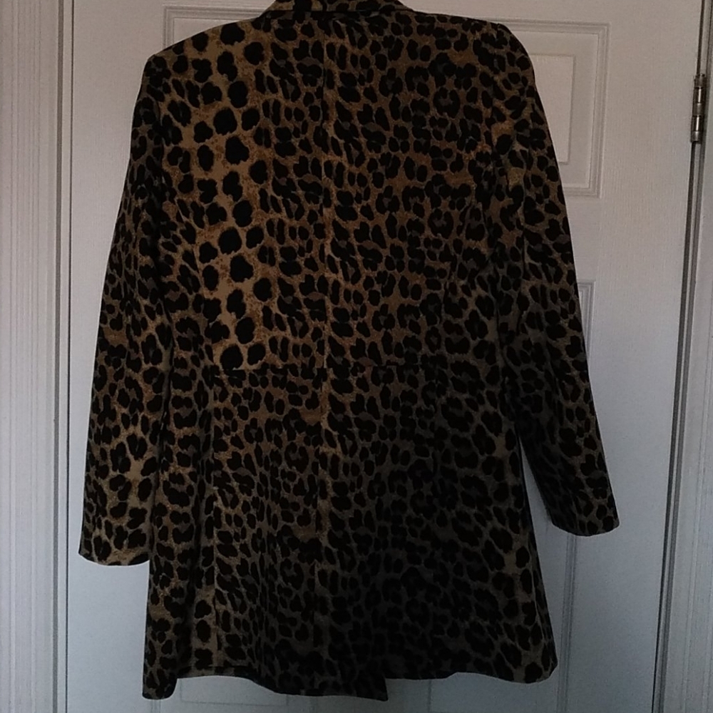 Coat - Picture 2 of 3